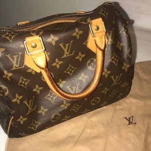 Loius Vuitton Speedy 25